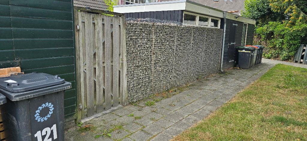 Schutting dubbel gaas met steen gevuld, Ophalen, 3 tot 6 meter, Hout, 1 tot 2 meter