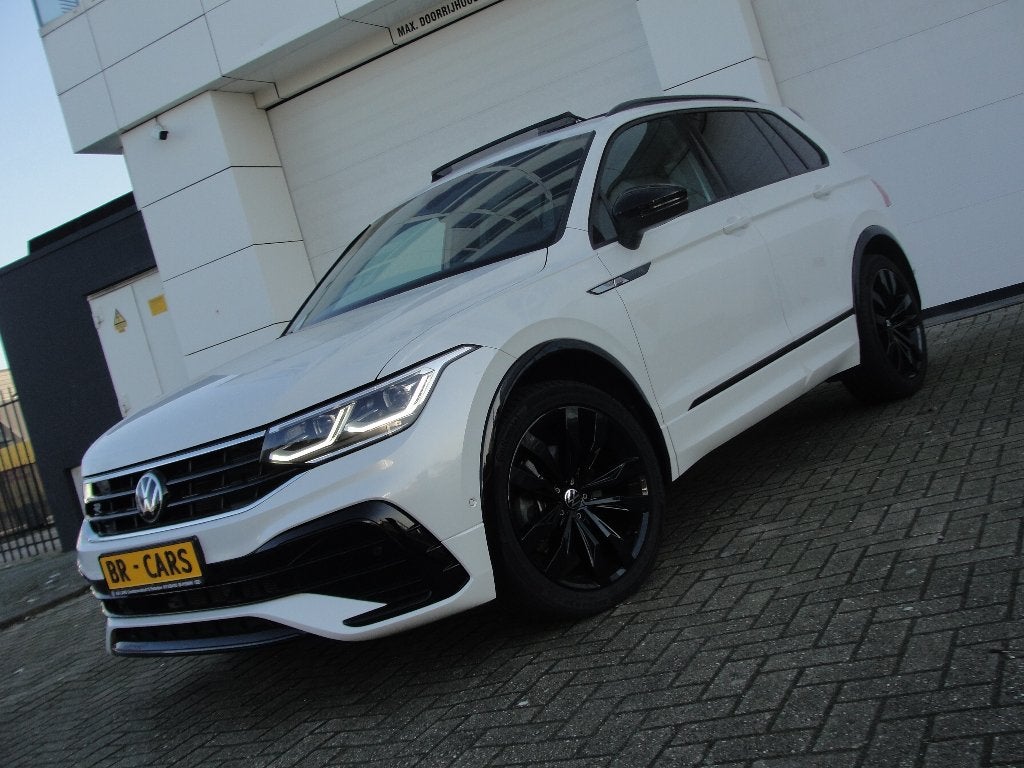 VW TIGUAN 2.0 TSI/2024 /R-LINE/4 MOTION/245 PK /PANORAMA DAK, Auto's, Automaat, 4 cilinders, Wit, 245 pk