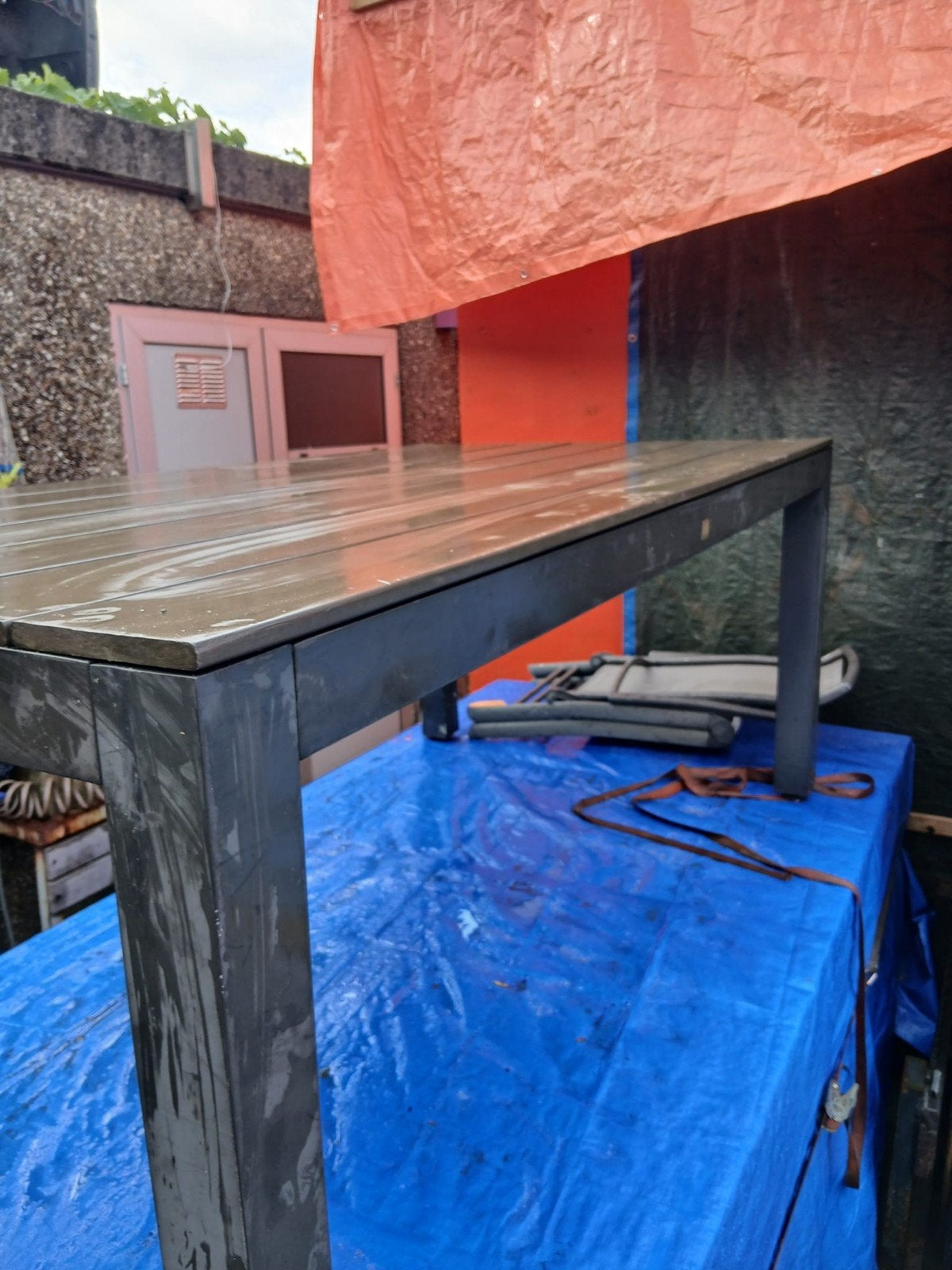 Tafel, Ophalen