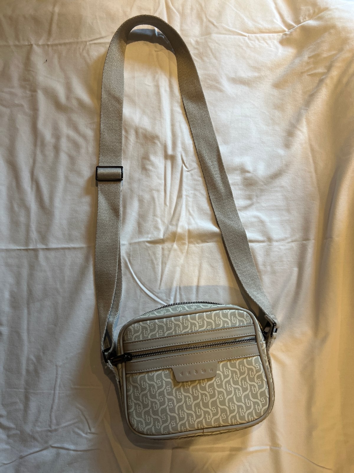 Bershka heren tasje - 20 x 15 cm, Minder dan 30 cm, Nieuw, Minder dan 25 cm, Ophalen