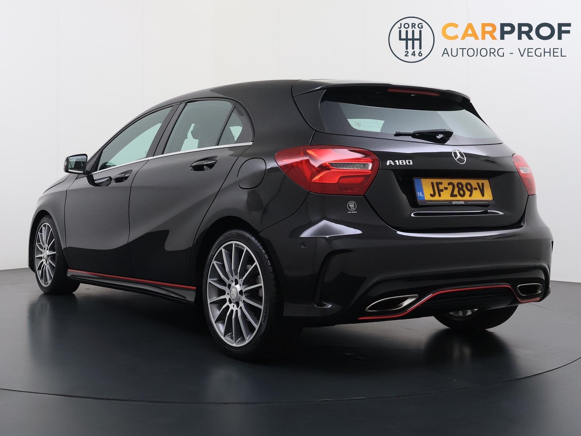 Mercedes-Benz A-klasse 180 Ambition AMG | NL Auto | Navigati, Auto's, Stof, Gebruikt, 4 cilinders, 19 km/l
