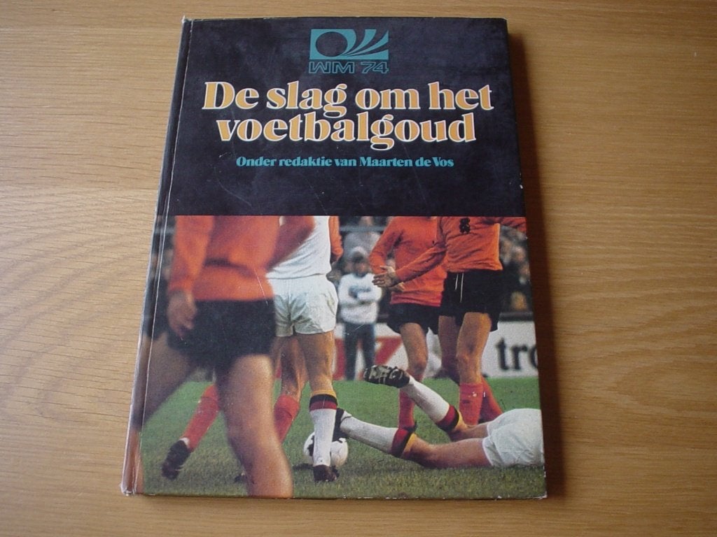 Boek De slag om het voetbalgoud. Sport, Ophalen of Verzenden, Zo goed als nieuw, Balsport