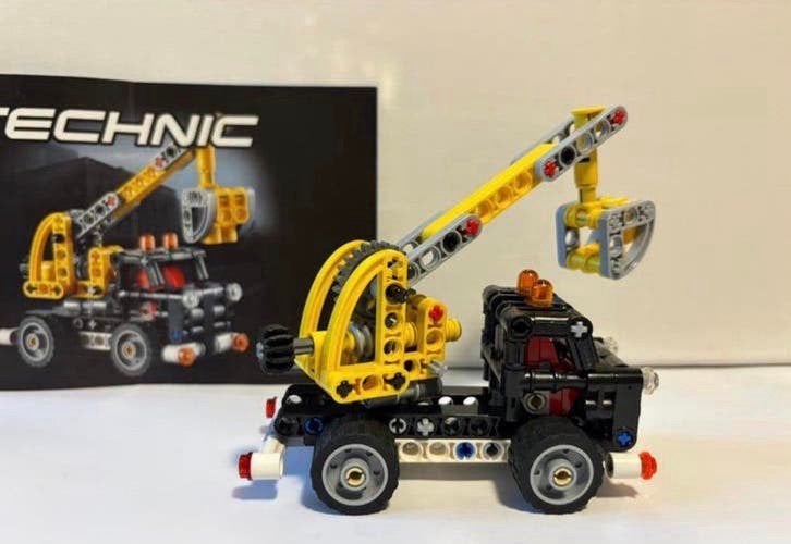 Lego Technic 42031 Hoogwerker / Sleeptruck (2-in-1), Ophalen of Verzenden, Zo goed als nieuw, Overige merken