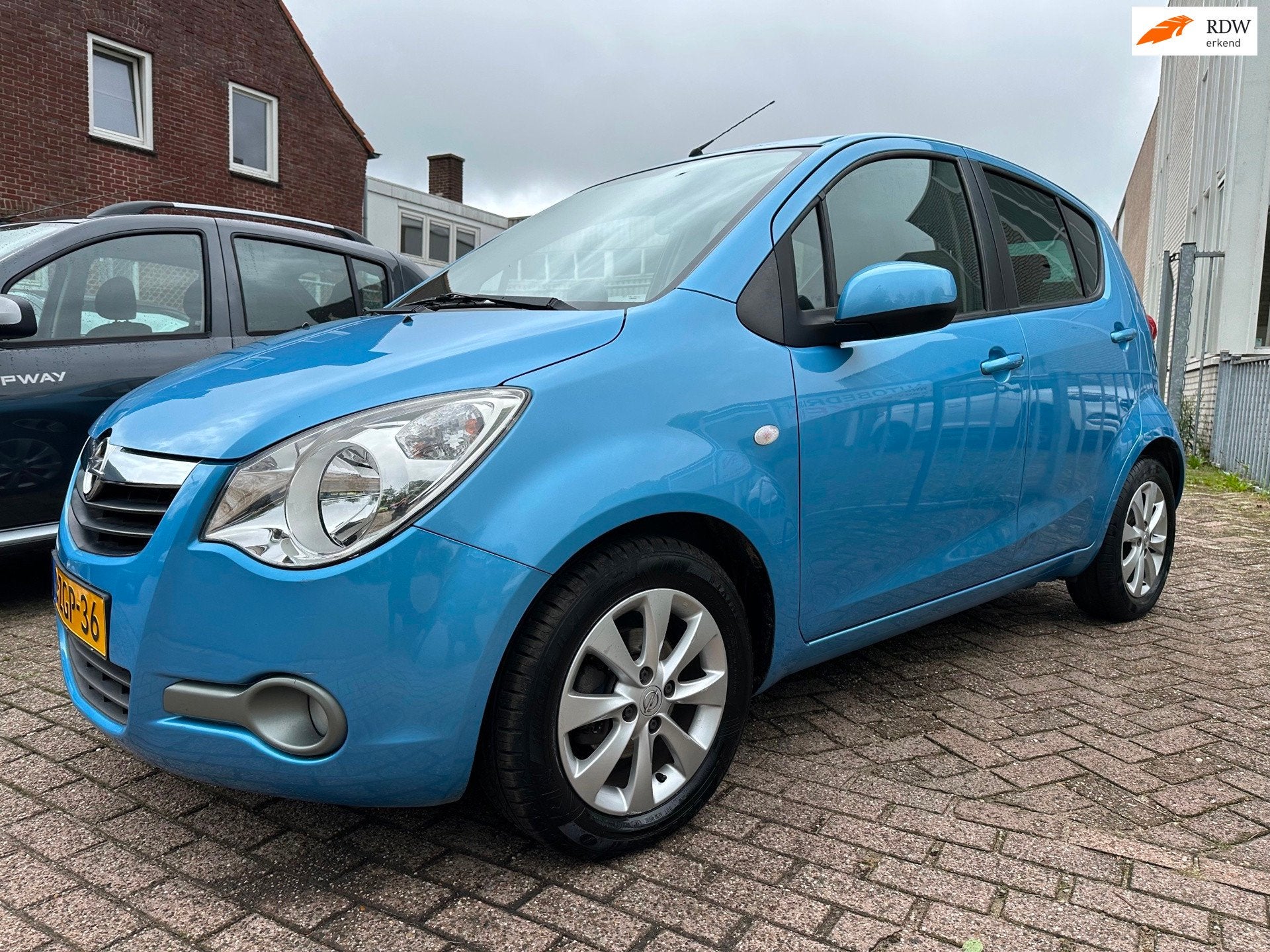 Opel Agila 1.0 Berlin * LMV * PDC *, Auto's, Voorwielaandrijving, Stof, Gebruikt, 31 €/maand