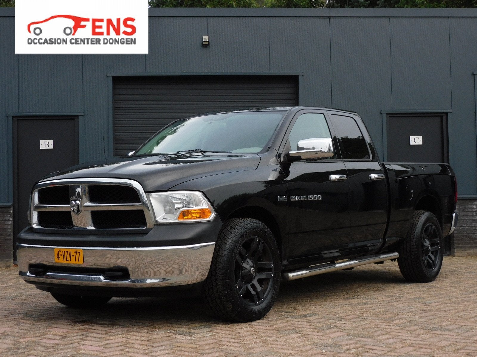 Dodge Ram 1500 5.7 V8 4x4 Quad Cab 6'4 20 INC FUEL VELGEN! L, Auto's, Automaat, Euro 5, Gebruikt, 5654 cc