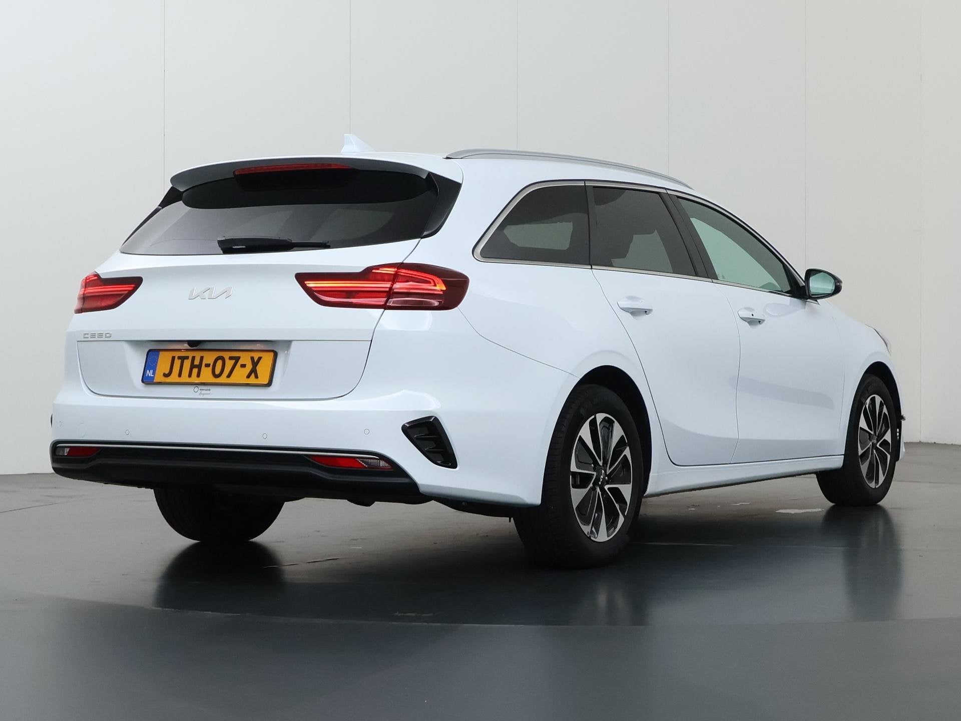 Kia Ceed Sportswagon 1.0 T-GDi MHEV Design Edition | Navigat, Euro 6, 1309 kg, Wit, Origineel Nederlands