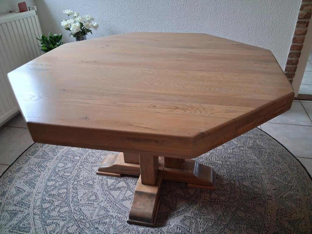 Massief eiken eettafel. 8 hoekig., Ophalen of Verzenden, Rond, 100 tot 150 cm, 100 tot 150 cm
