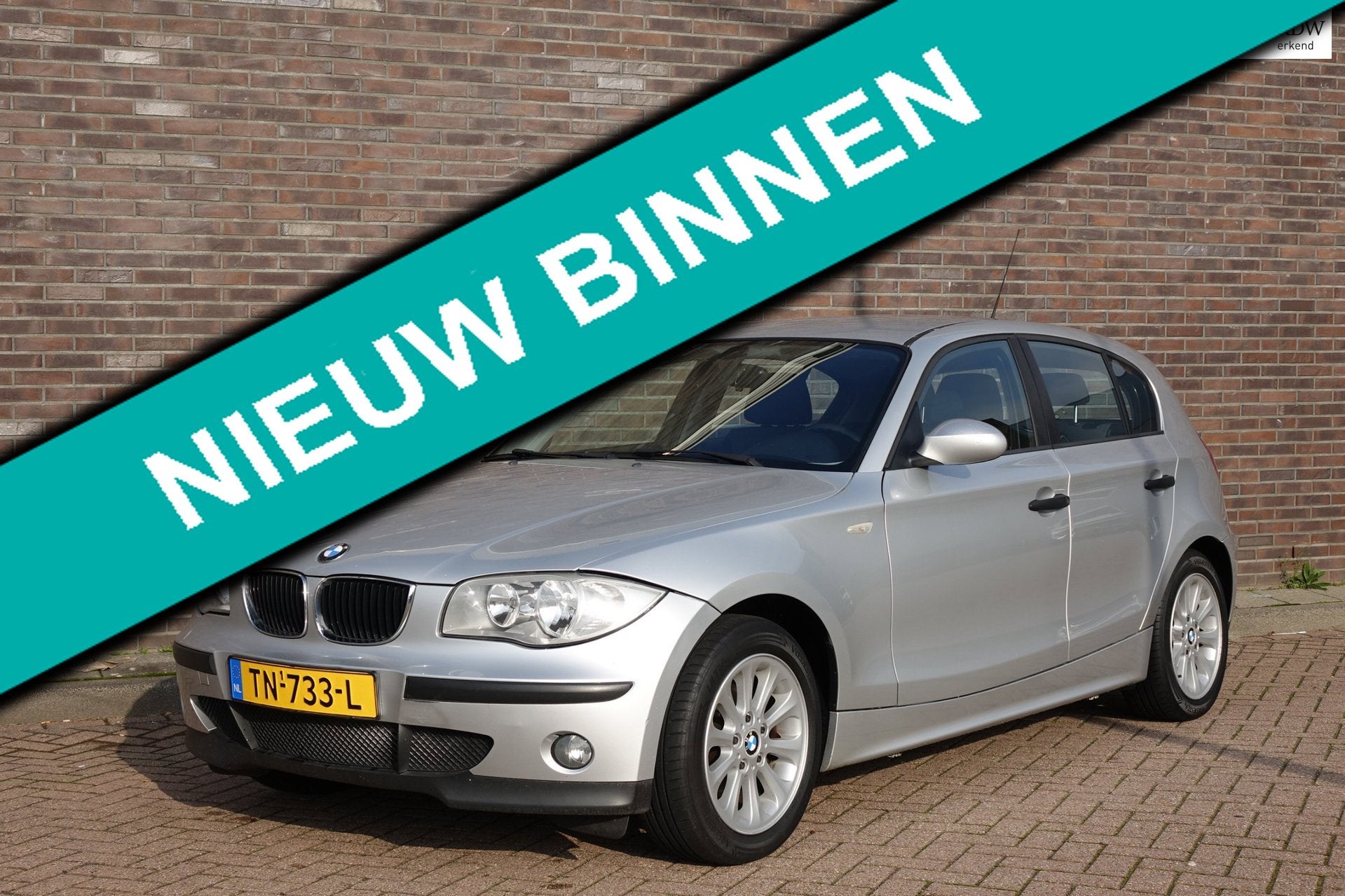 BMW 1-serie 116i High Executive, keurige auto Airco en nieuw, Auto's, Achterwielaandrijving, Gebruikt, 4 cilinders, 635 kg