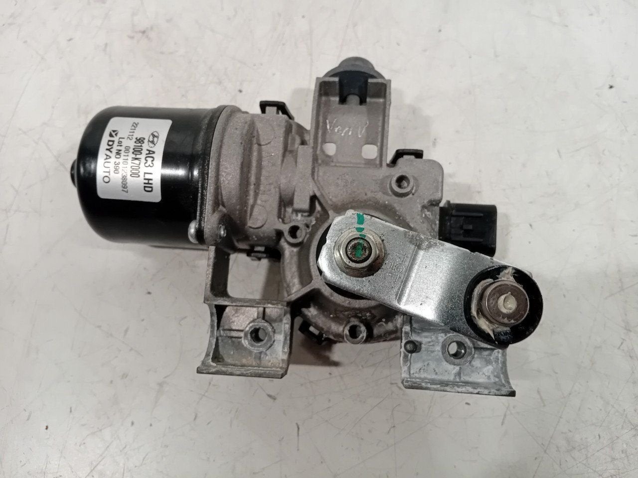 Ruitenwissermotor voor Hyundai i10, Onderdelen@venauto.nl, Van der Ven Autorecycling B.V., Gebruikt, Ettenseweg 76, 4706 PB Roosendaal, The Netherlands