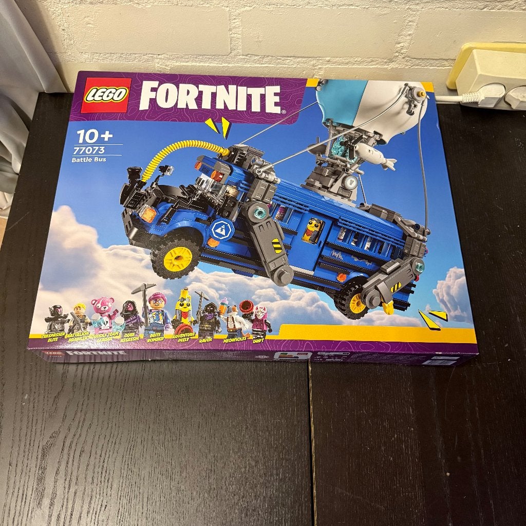 Te Koop: LEGO Set 77073 – Fortnite Battle Bus Nieuw, Overige thema's, Lego, Nieuw, Ophalen of Verzenden
