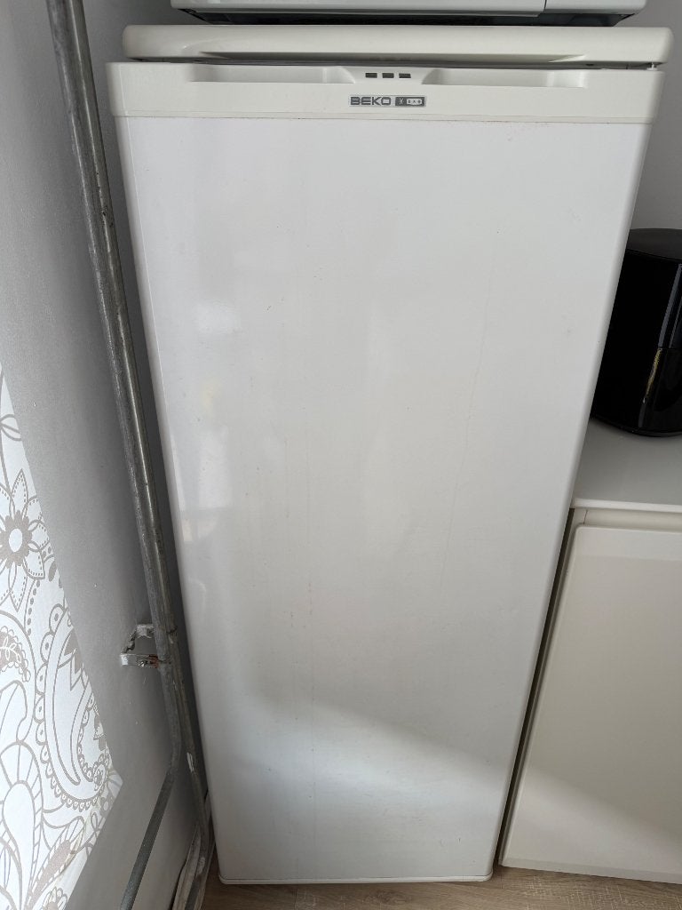 Beko vriezer, Gebruikt, 120 tot 140 cm, Minder dan 60 cm, Vrijstaand