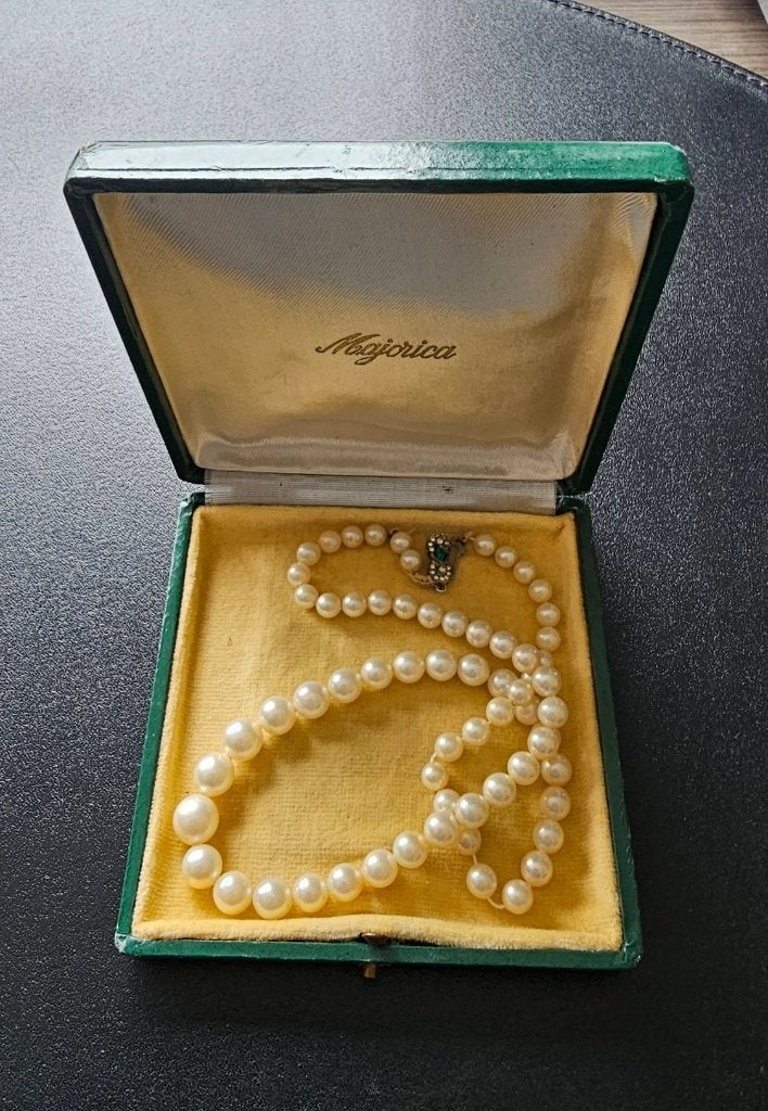 Majorica parel ketting met 65 parels met zilveren sluiting, Sieraden, Tassen en Uiterlijk, Antieke sieraden, Ophalen of Verzenden