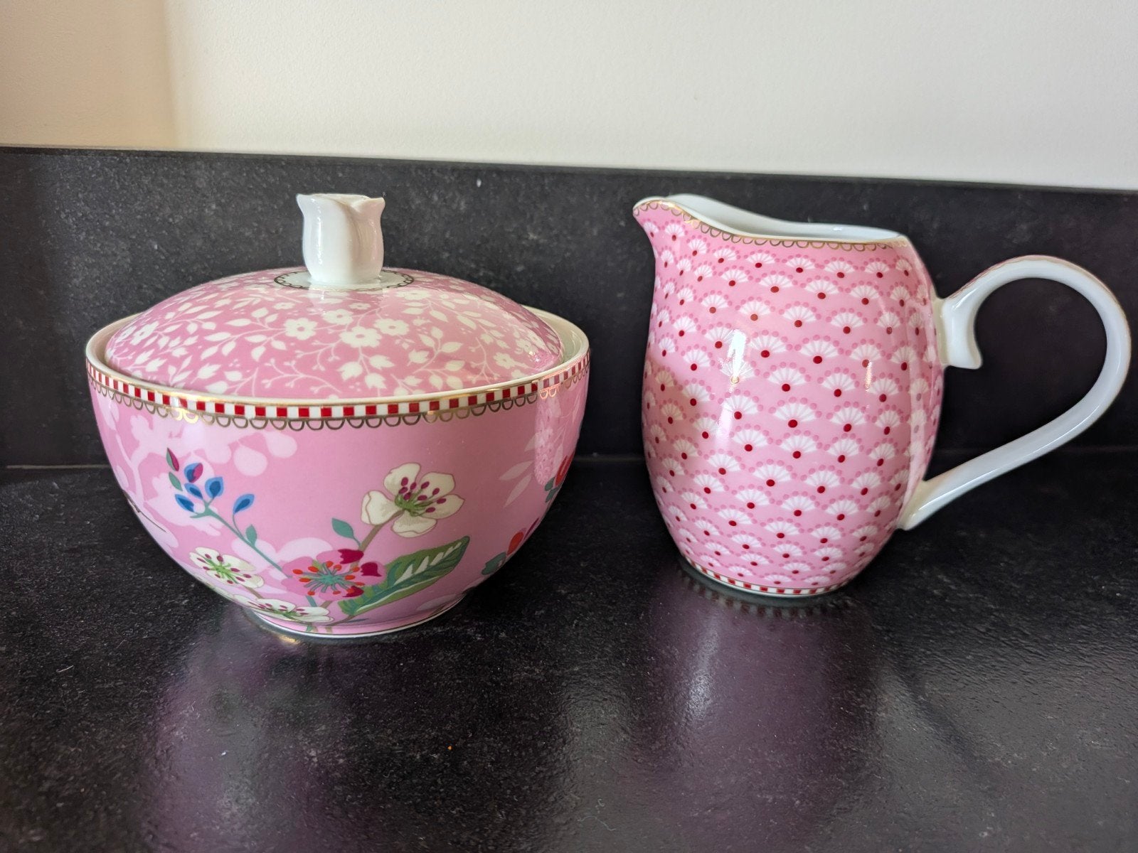 Pip Studio suikerpot en melkkannetje, Ophalen of Verzenden, Zo goed als nieuw, Modern, Porselein