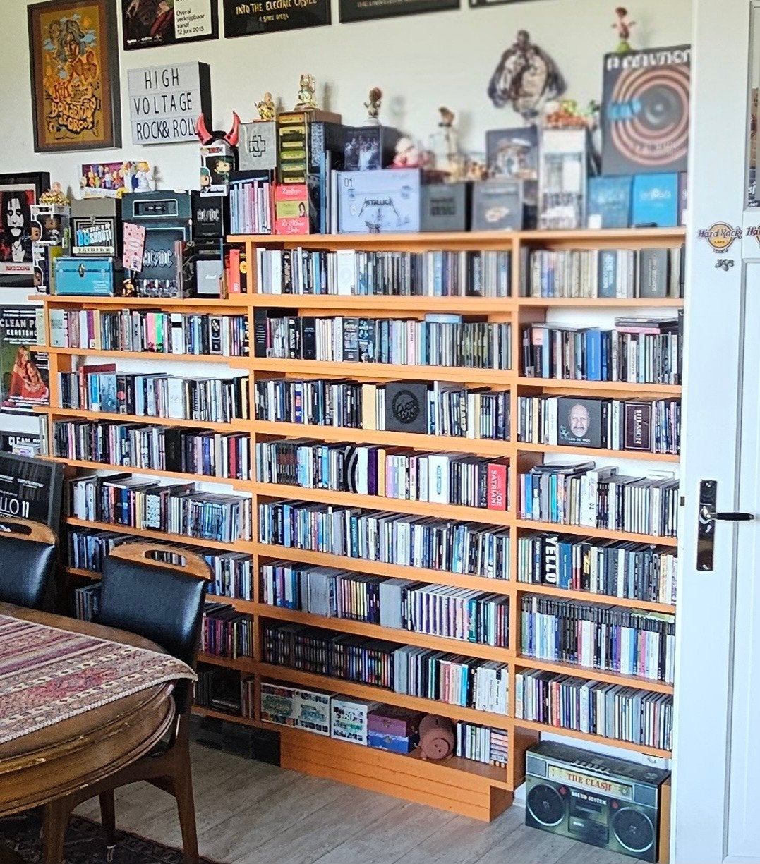 Unieke (1 exemplaar ter wereld) CD kast.... ikea hack, Met plank(en), Gebruikt, Modern, functioneel, 200 cm of meer