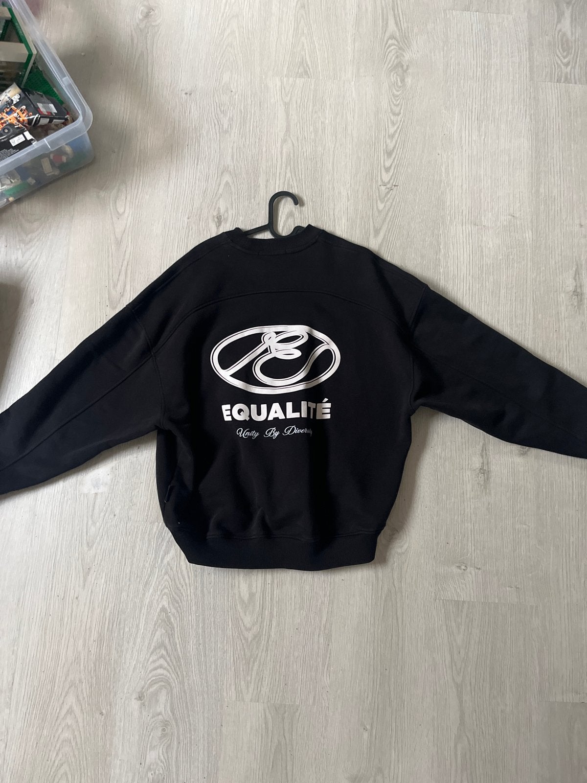 EQUALITÉ Unity by Diversity sweater zwart XS, Ophalen, Zo goed als nieuw, Maat 34 (XS) of kleiner, Zwart