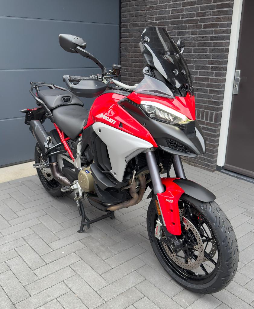 Ducati Multistrada V4S | Radar | 2021| Kofferset, Motoren, Particulier, Toermotor, Handvatverwarming