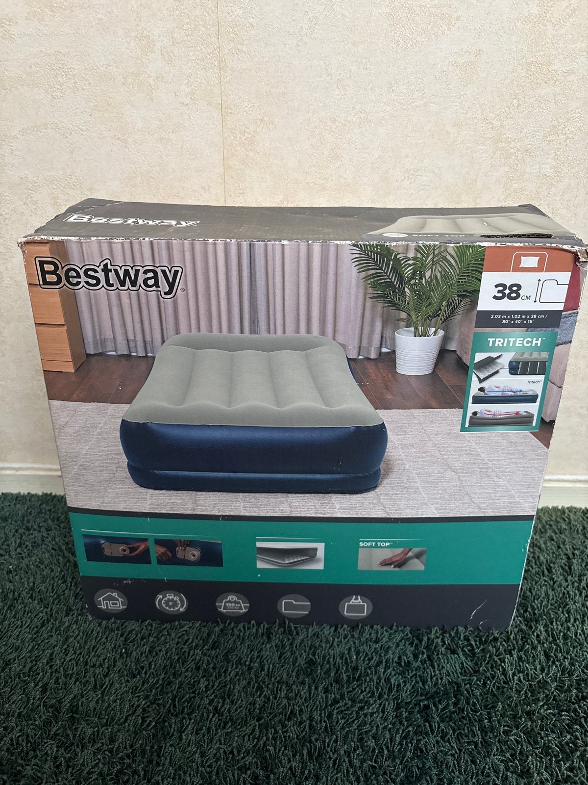 Bestway luchtbed met ingebouwde pomp, 1x gebruikt, Ophalen of Verzenden, Ingebouwde pomp, Zo goed als nieuw, 1-persoons