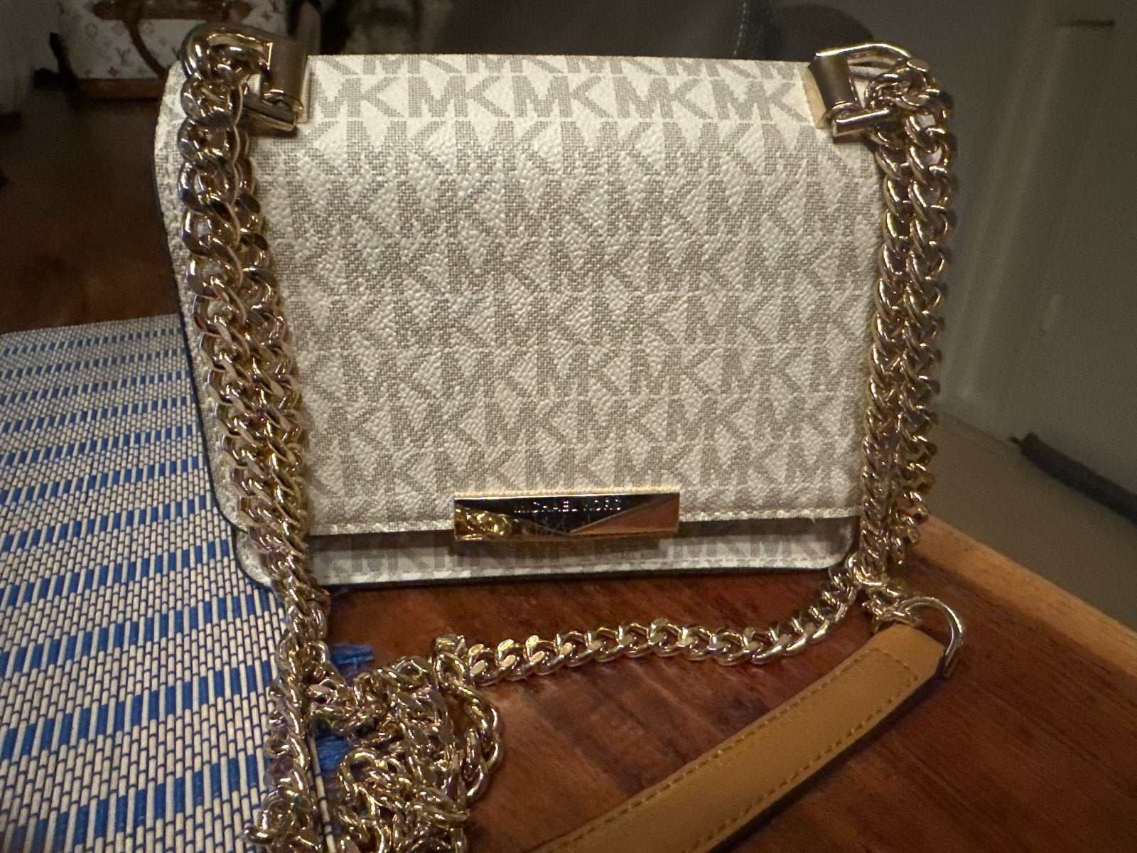 Michael Kors Schoudertasje - Zo goed als nieuw, Ophalen, Zo goed als nieuw, Beige, Schoudertasje