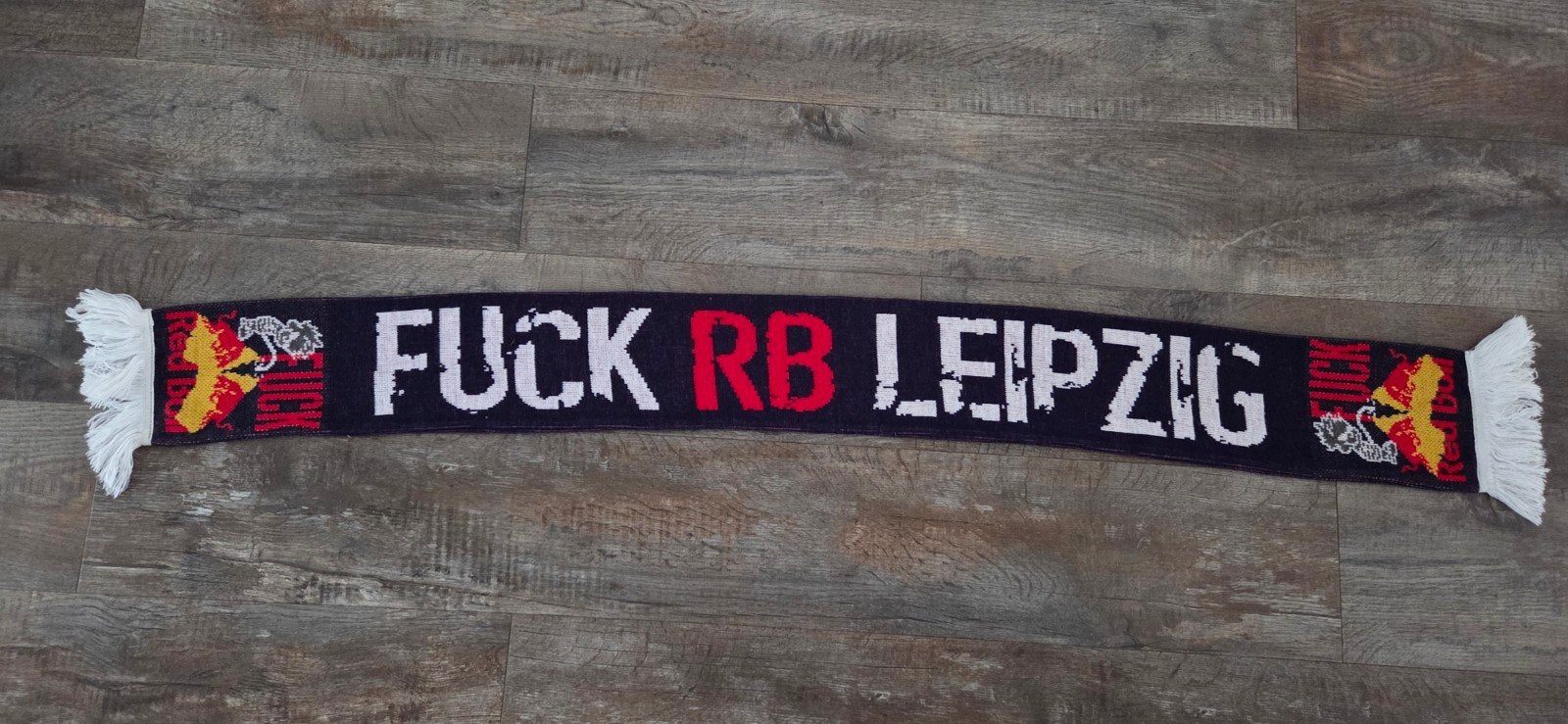 Sjaal Fuck Leipzig, Ophalen of Verzenden, Zo goed als nieuw, Buitenlandse clubs, Vaantje of Sjaal
