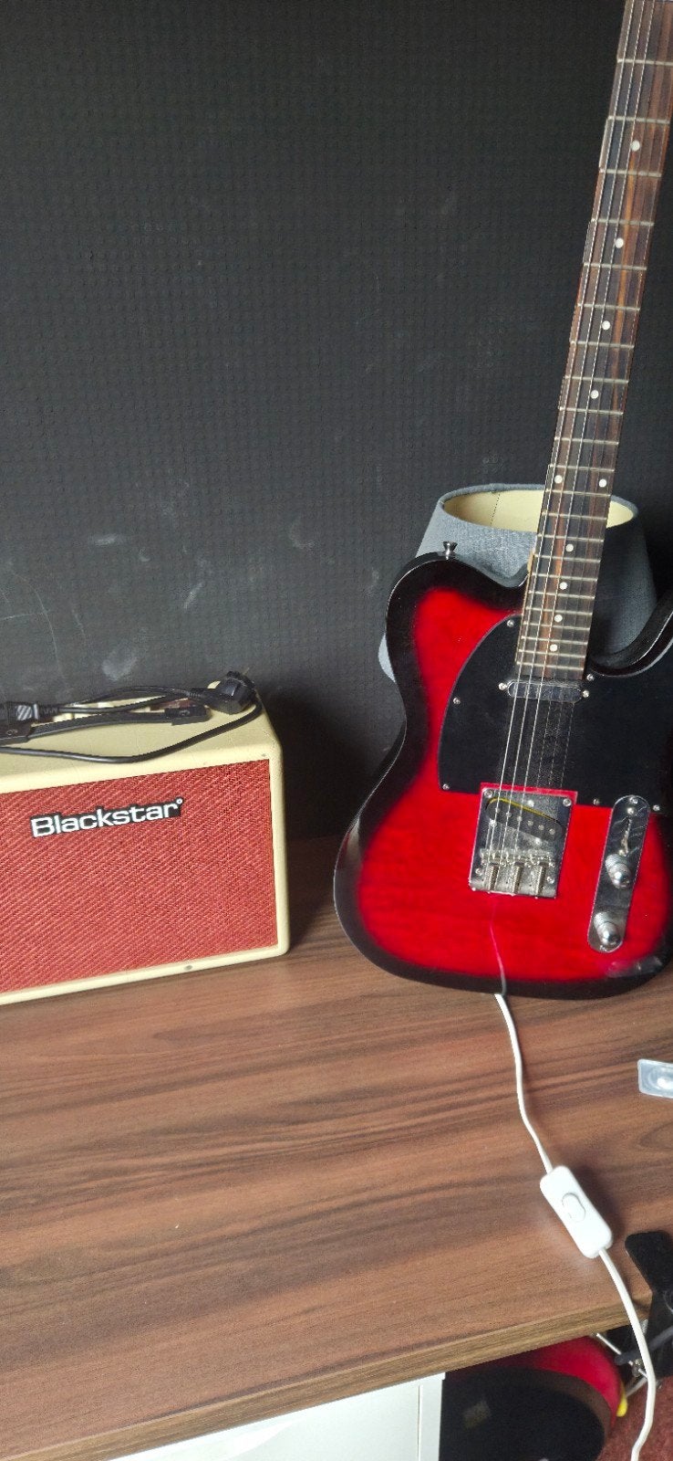 Gitaar met versterker, Gebruikt, Met versterker, Solid body, Ophalen