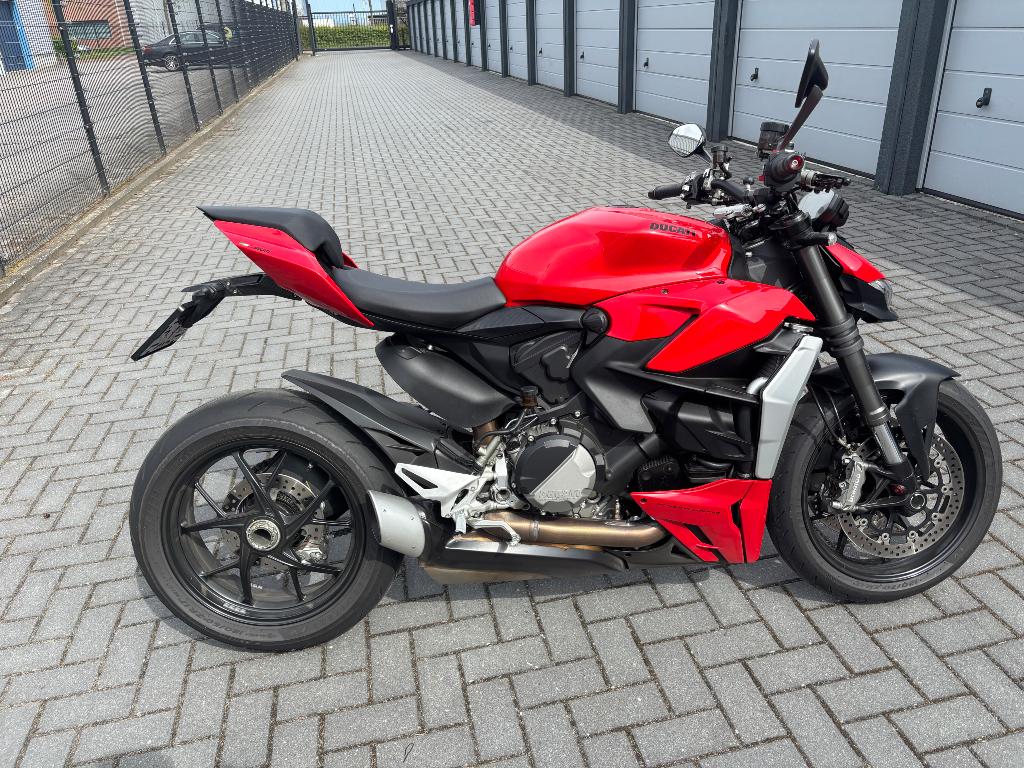 Ducati Streetfighter V2 - bouwjaar 2022, 2 cilinders, Traction Control, Occasion, Motorrijbewijs A