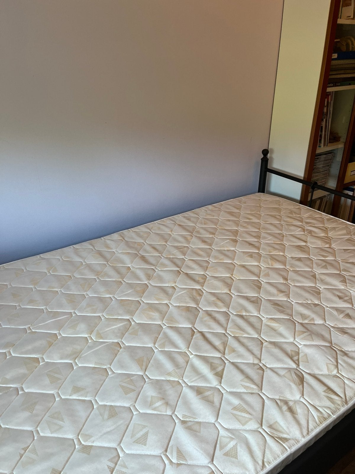 Metalen bed antraciet 120 x 200 cm met matras, Ophalen, Spijlenbed Bern, Zo goed als nieuw, Twijfelaar