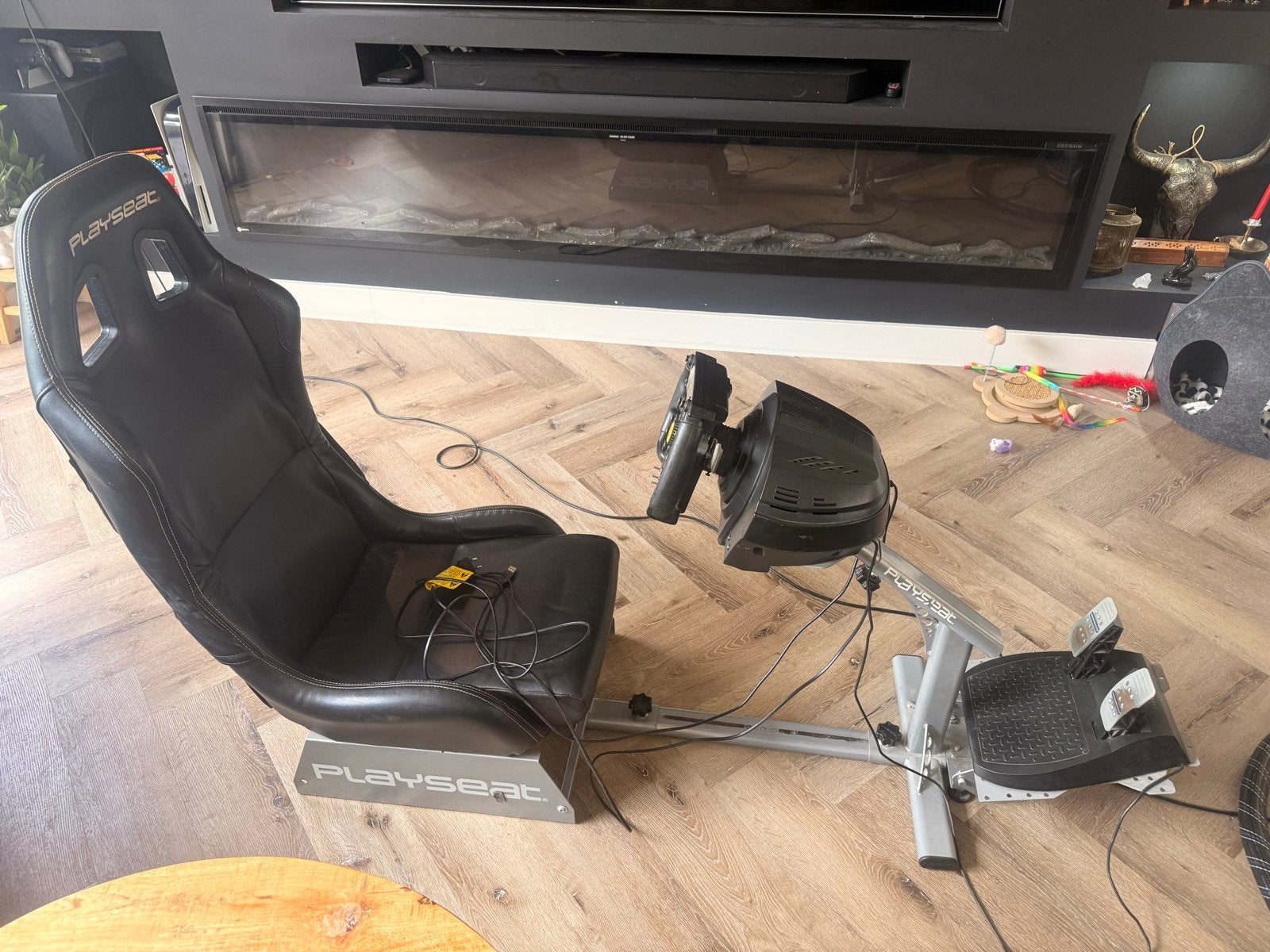 Playseat met Thrustmaster Ferrari F1 stuur en pedalen, Ophalen, Overige merken, Gebruikt