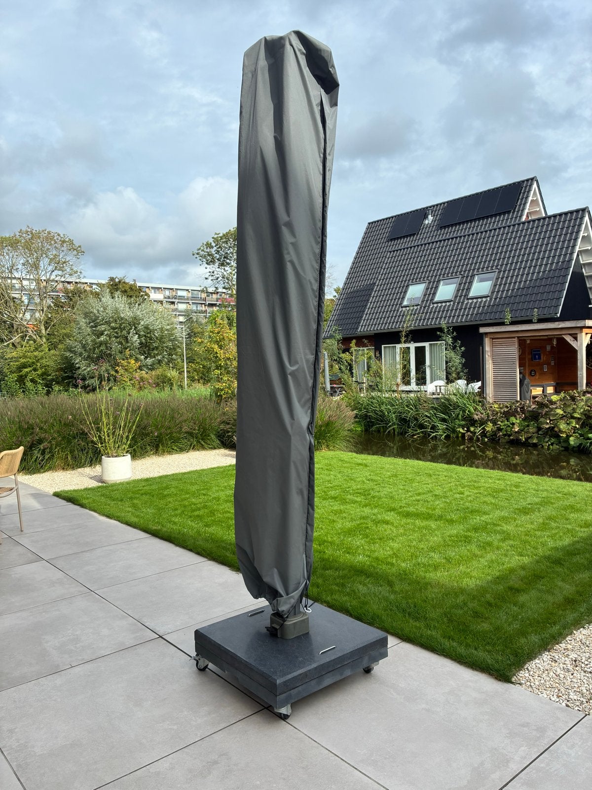 Zweefparasol 350x350cm met voet - Faded Black