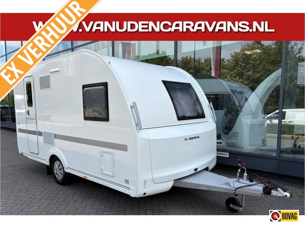 Adria Altea 402 PH | EX VERHUUR (NR. 22), Caravans en Kamperen, Bedrijf, Treinzit, 4 tot 5 meter, Tot en met 3
