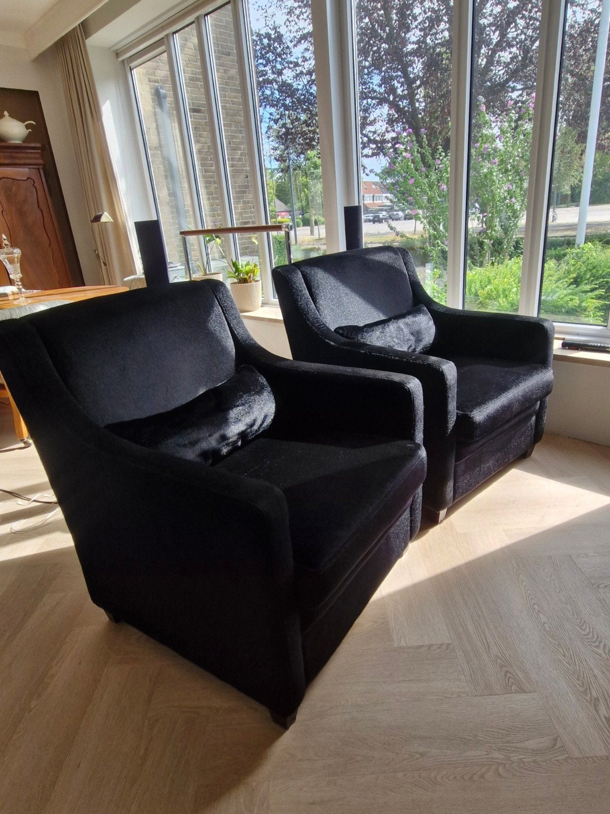 2 zwarte fauteuils van Bocx interiors, Ophalen, 75 tot 100 cm, Zo goed als nieuw, 75 tot 100 cm