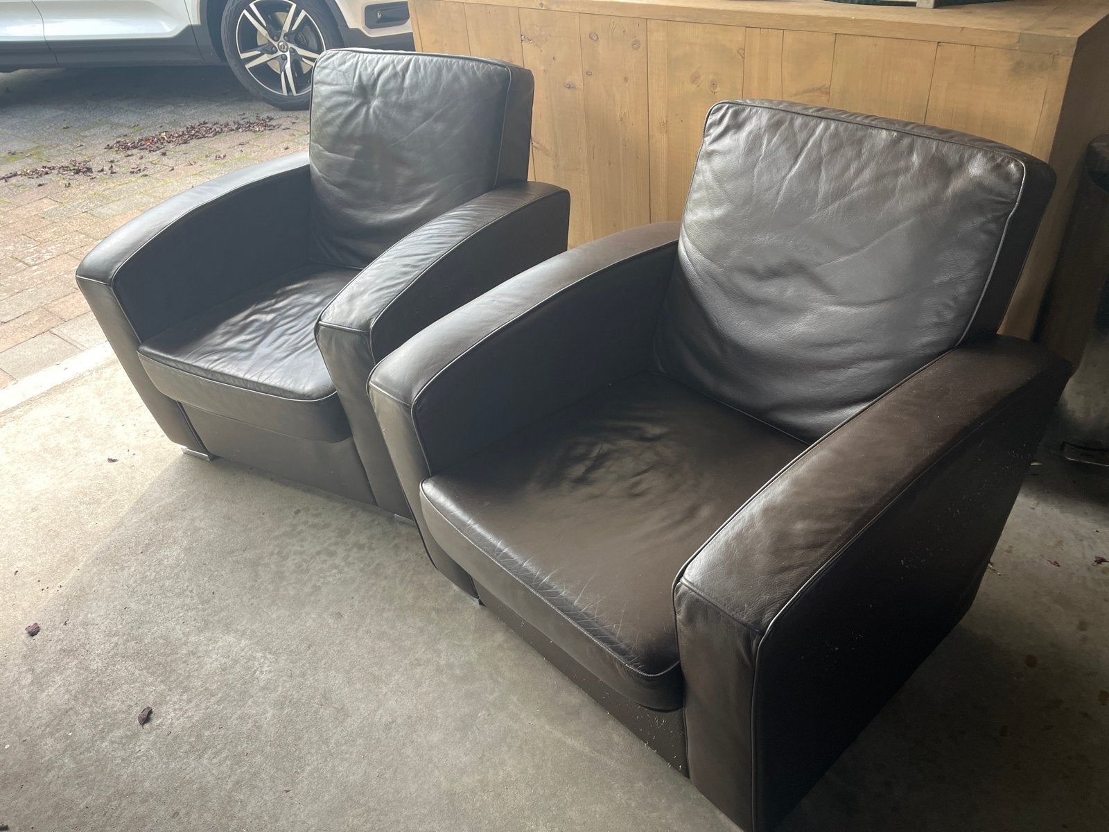 Twee comfortabele donkerbruine fauteuils stoelen, Huis en Inrichting, Ophalen, Gebruikt, Overige materialen, 75 tot 100 cm