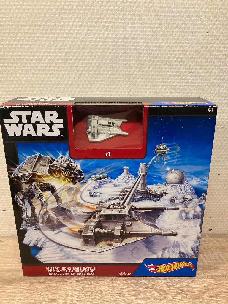 Hot Wheels - Hoth playset Echo Base battle met snowspeeder, Ophalen of Verzenden, Nieuw, Actiefiguurtje