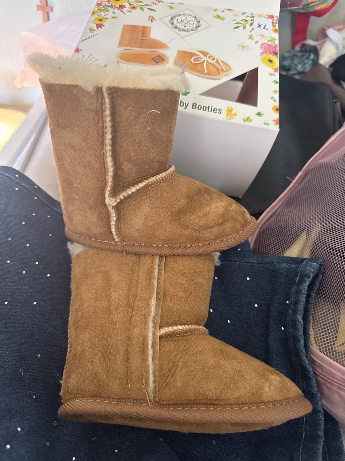 UGG Baby Booties - Maat XL, Ophalen, Zo goed als nieuw, Jongetje of Meisje, Laarsjes