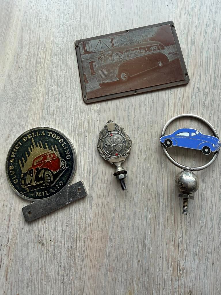 4 oude emblemen, Ophalen of Verzenden