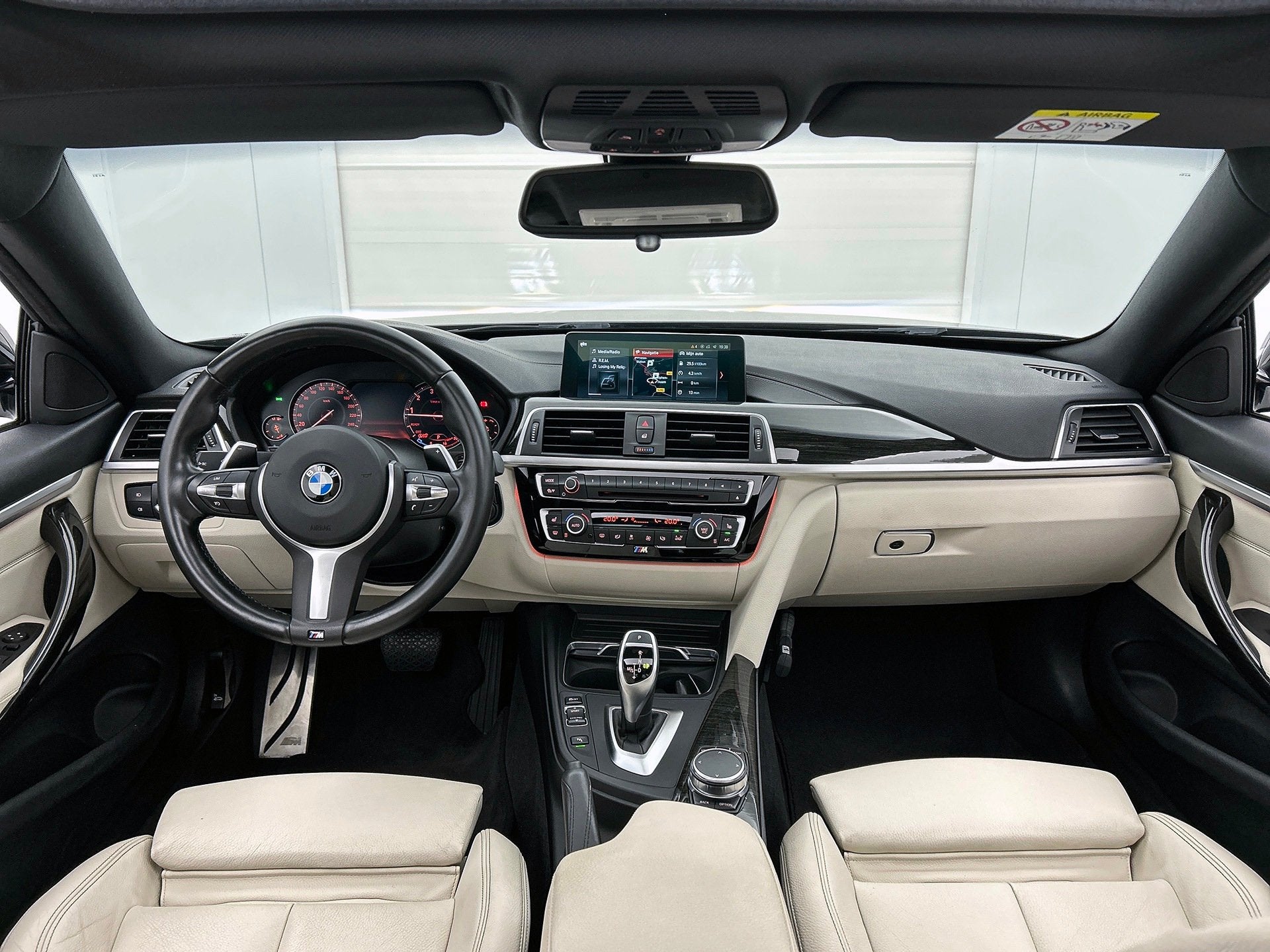 BMW 4-serie Coupé 420i High Executive M-Sport AANBIEIDNG !, Auto's, BMW, Automaat, Achterwielaandrijving, Gebruikt, 4 stoelen
