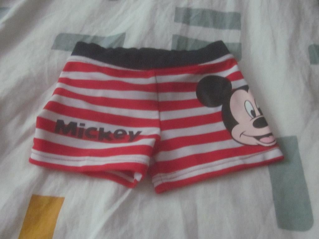 Nieuw rood/wit/zwart/blauw ea zwembroekje Mickey Mouse 68, Kinderen en Baby's, Babykleding | Baby-zwemkleding, Disney, Nieuw, Ophalen of Verzenden