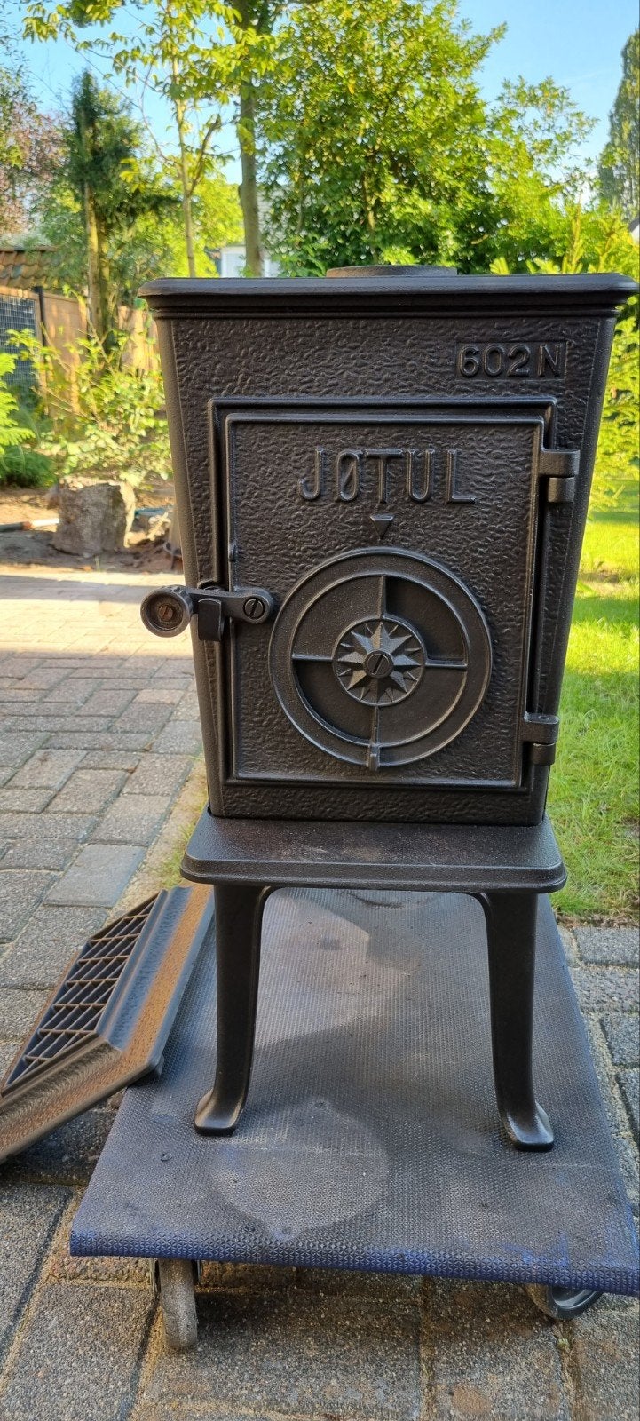 Jotul 602N als nieuwe Houtkachel, Houtkachel, Ophalen of Verzenden, Zo goed als nieuw, Vrijstaand