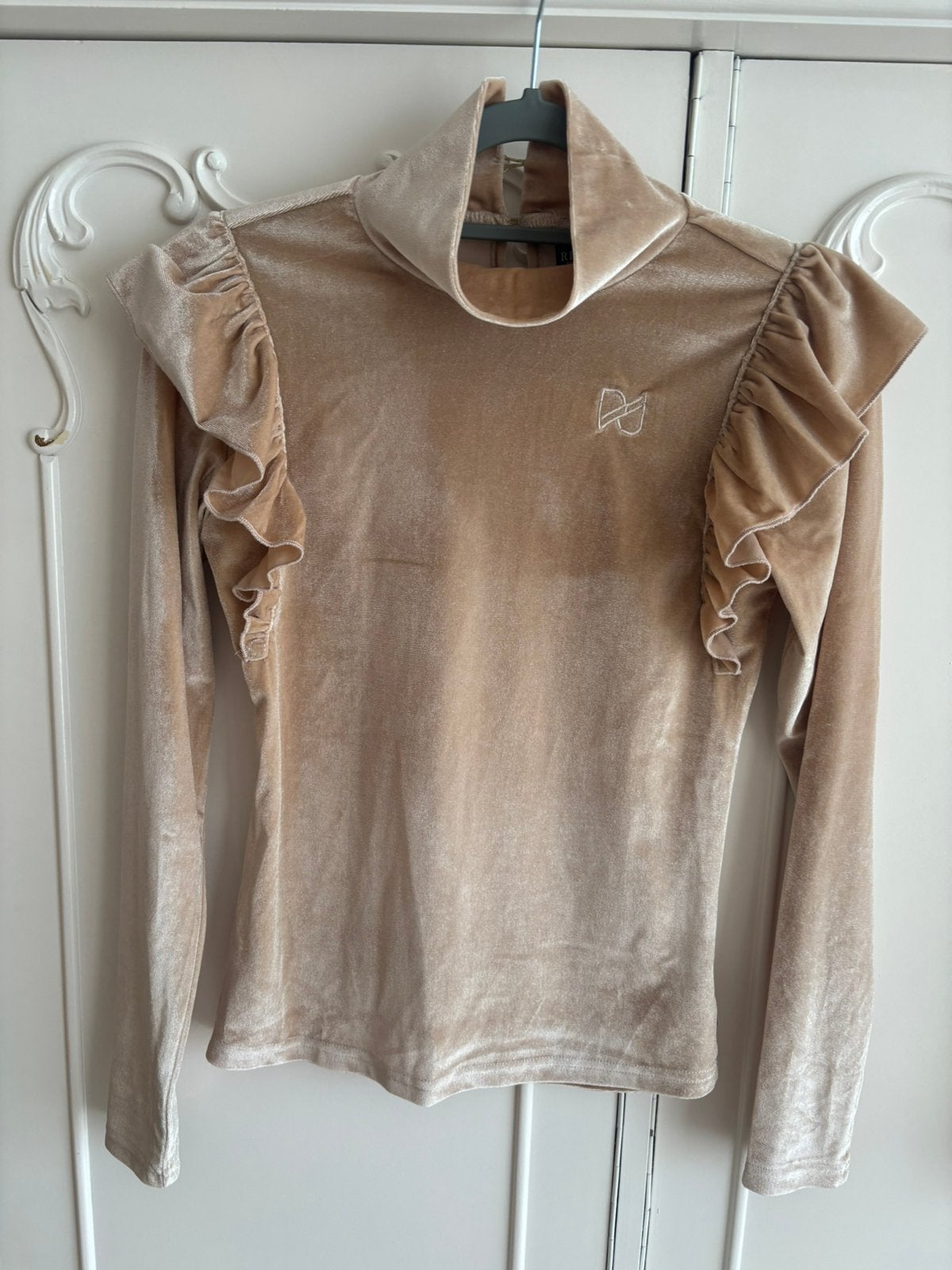 Nieuw beige trui Retour maat 164, Kinderen en Baby's, Ophalen of Verzenden, Nieuw, Meisje, Trui of Vest