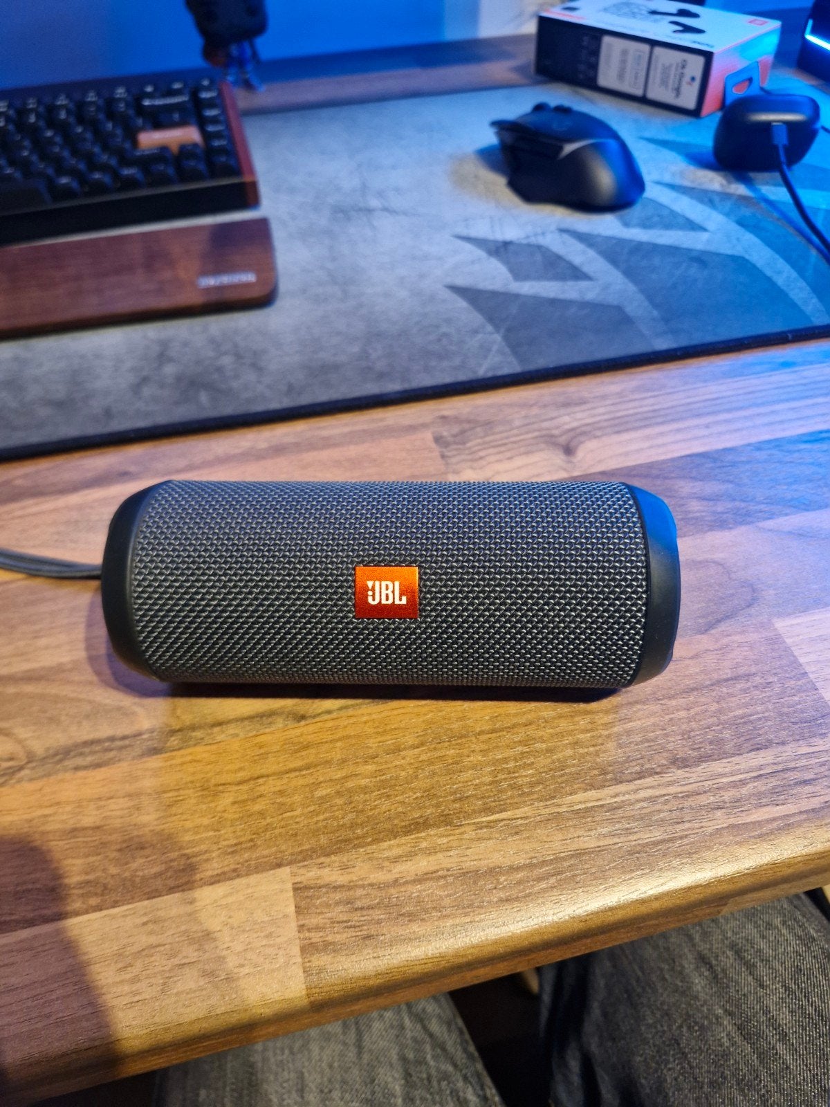 JBL Flip essential speaker, JBL, Overige typen, Ophalen of Verzenden, Zo goed als nieuw
