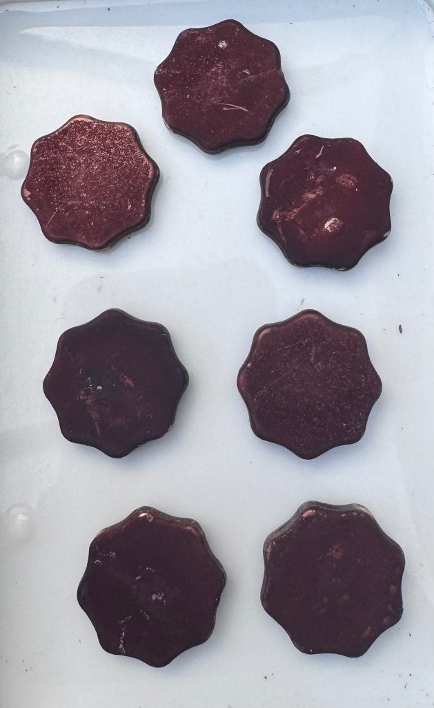 7 stuks Keramische Bloem kralen Plat Aubergine 30 mm, Ophalen of Verzenden, Nieuw, Kraal
