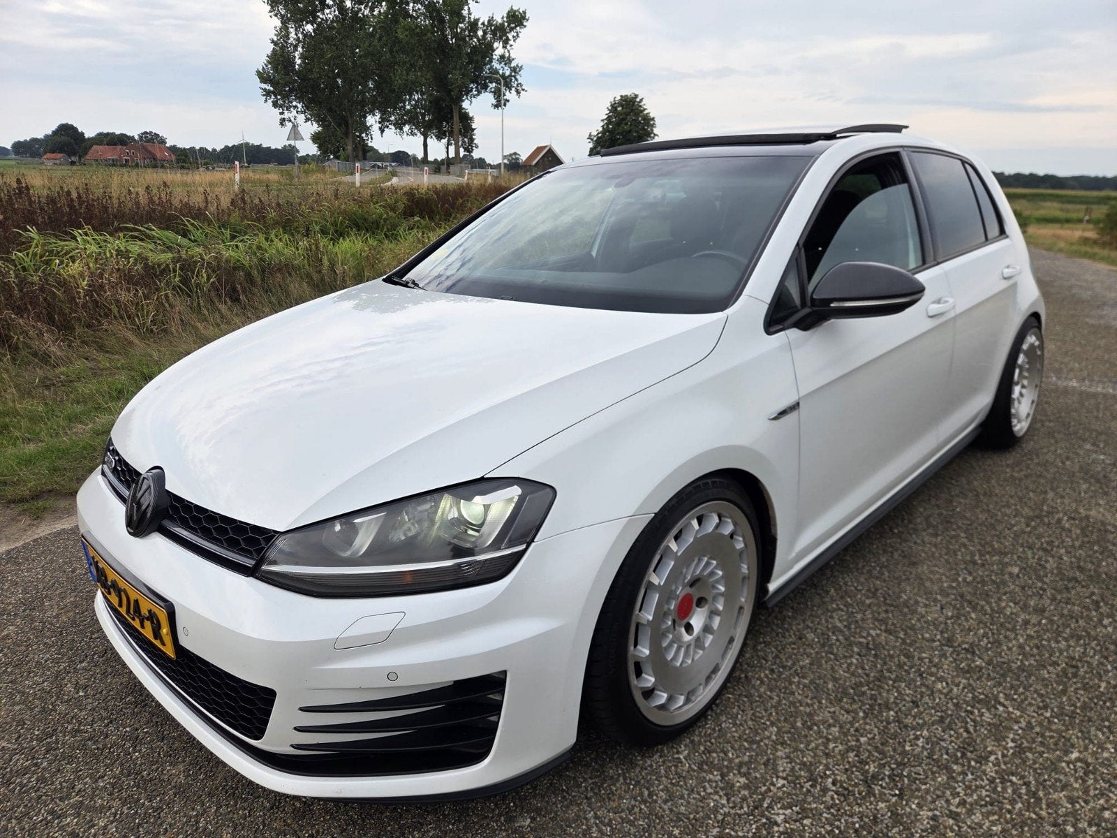 Volkswagen Golf 2.0 TDI 135KW 5D ..automaat.. 2013 Wit, Auto's, Volkswagen, 4 cilinders, Leder en Stof, Wit, Bedrijf