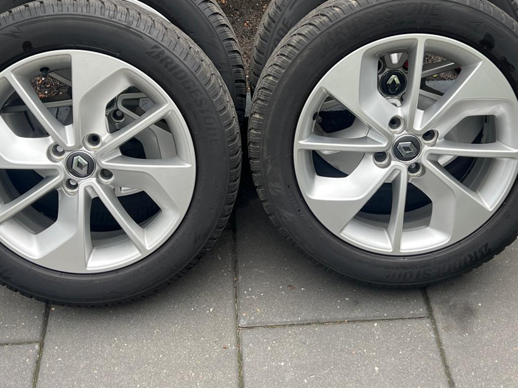 Tekoop origineel 16inch Renault Clio 4/5 velgen met banden, 15 inch, Banden en Velgen, 195 mm, Winterbanden