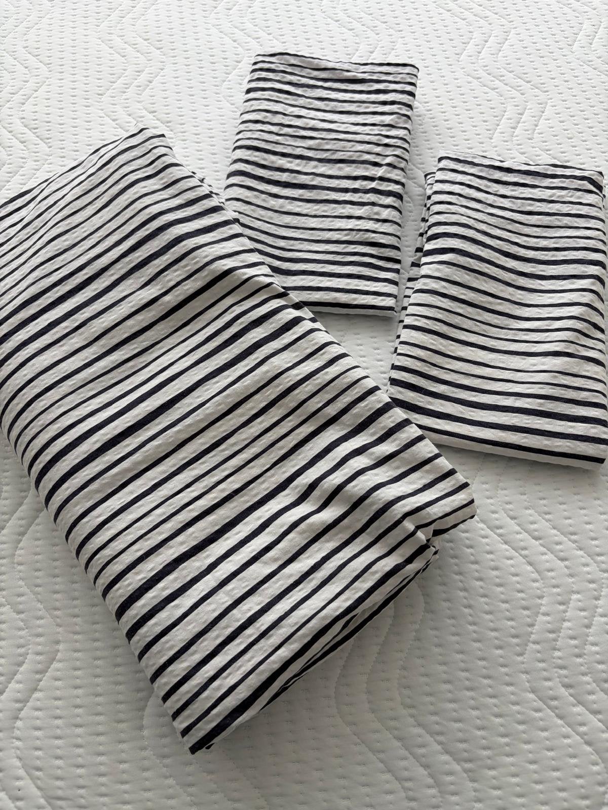 Crisp sheets dekbedovertrek navy-wit 200x200 zgan, Ophalen of Verzenden, Zo goed als nieuw, Wit, Vierkant