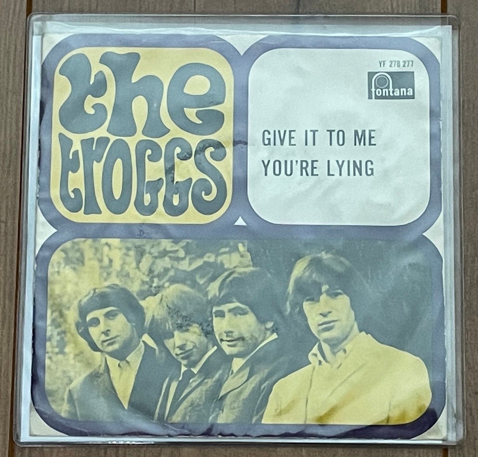 The Troggs - Give It To Me / You're Lying single / mono '67, Gebruikt, 7 inch, EP, Rock en Metal