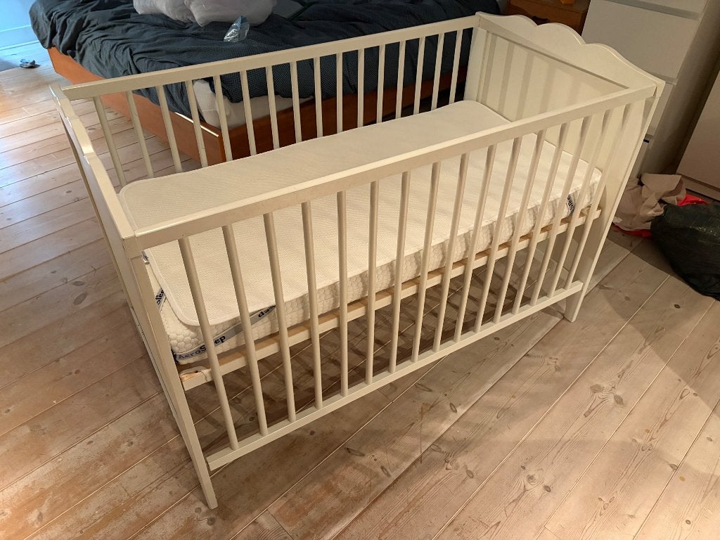 Ledikant incl Aerosleep matras, Kinderen en Baby's, Kinderkamer | Bedden, Ophalen, Gebruikt, Minder dan 140 cm, Matras