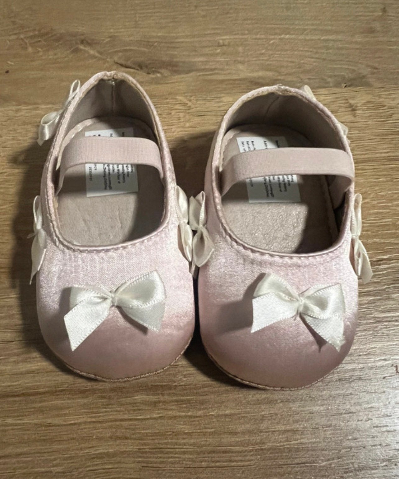 Schattige roze babyschoentjes met strikjes - Maat 18, Verzenden, Zo goed als nieuw, Meisje, Schoentjes