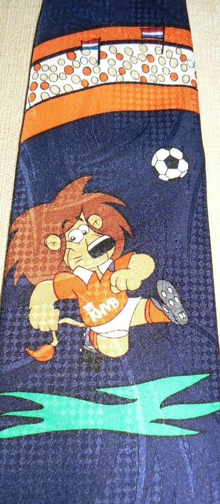 KNVB Dutchy stropdas Voetbal Bond aftrap bal, Verzamelen, Ophalen of Verzenden, Nieuw, Gebruiksvoorwerp