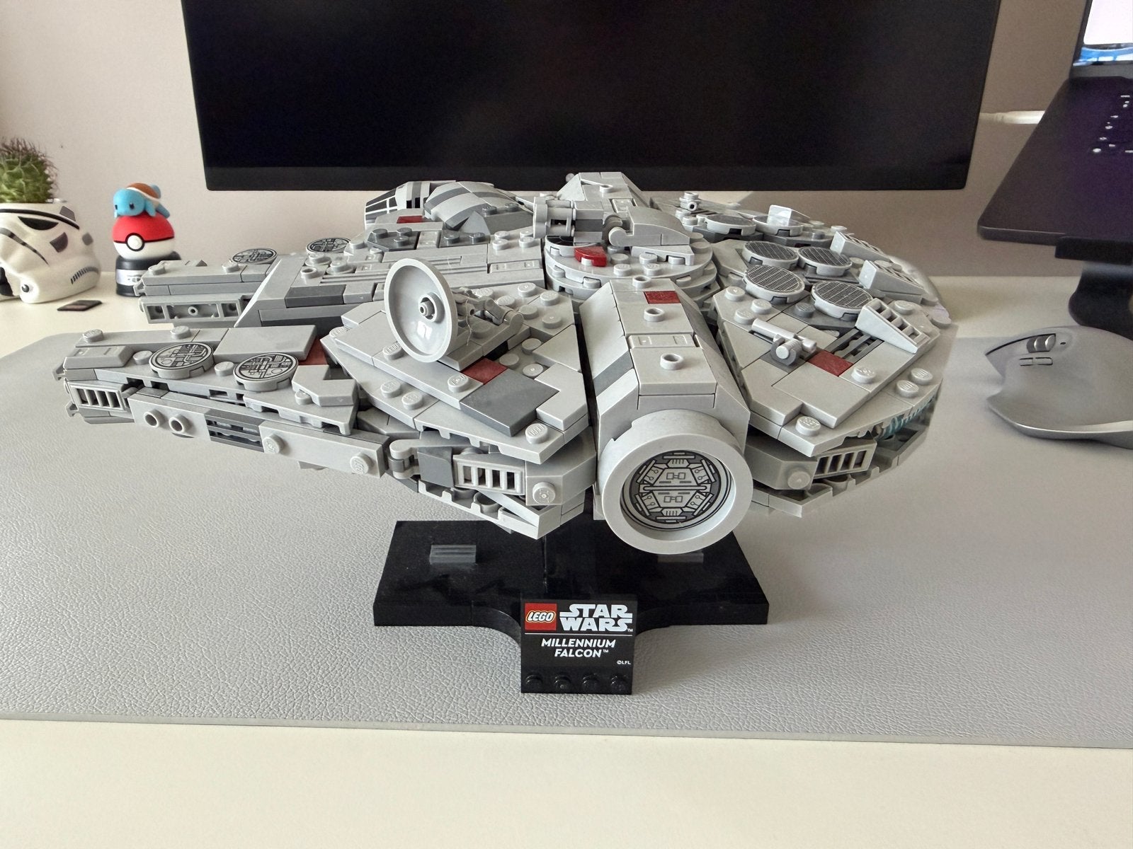 Lego Star Wars Millennium Falcon 75375, Ophalen of Verzenden, Zo goed als nieuw, Actiefiguurtje