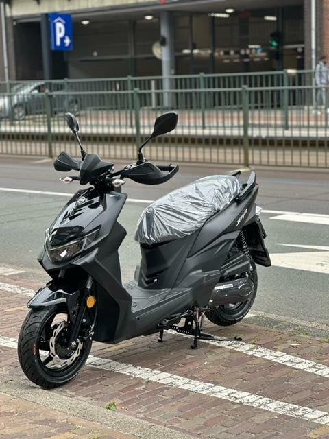 SYM JET 4 RX 2026 EURO 5+ INCLUSIEF KETTINGSLOT ART 4, Nieuw, 50 cc, SYM