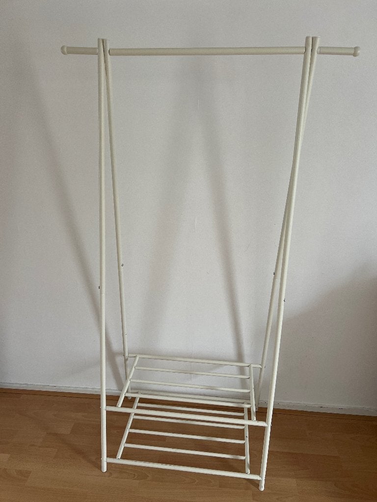 Kleding rek, Ophalen, Gebruikt